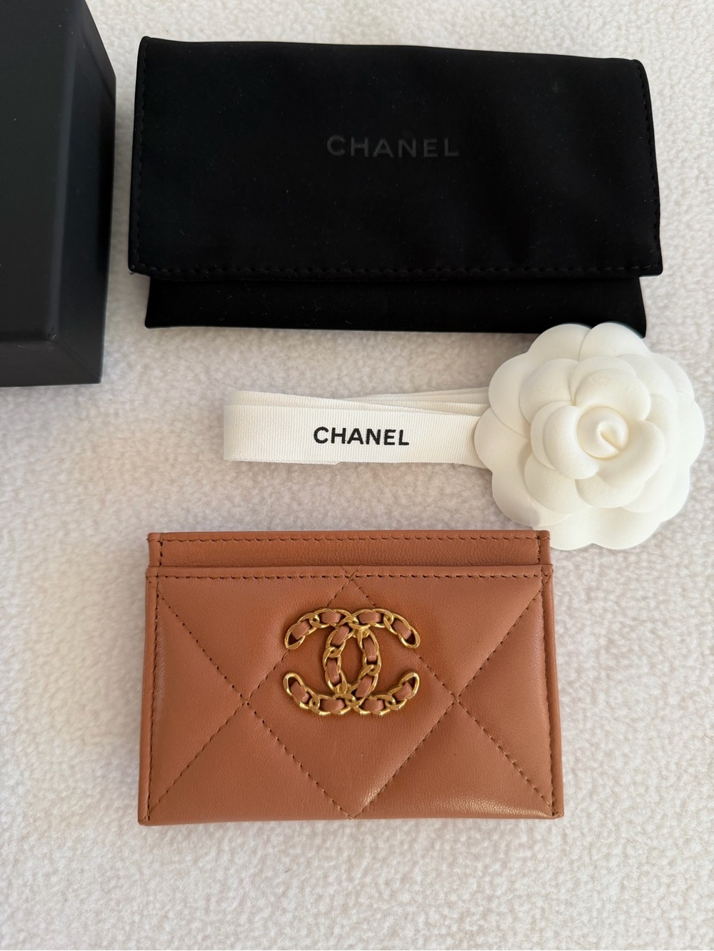 CHANEL 19 Tan Quilted Leather Card Sleeve with Gold CC Chain Logo